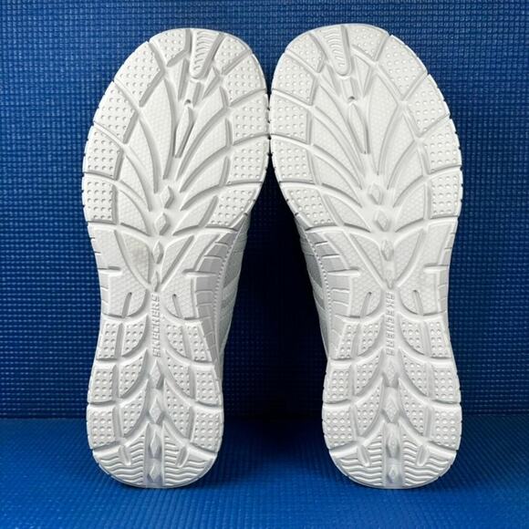 🔴 SKECHERS SLIP-INS VIRTUE - GLOW Women`s Size 9.5 Grey Shoes 104448W - Picture 7 of 8